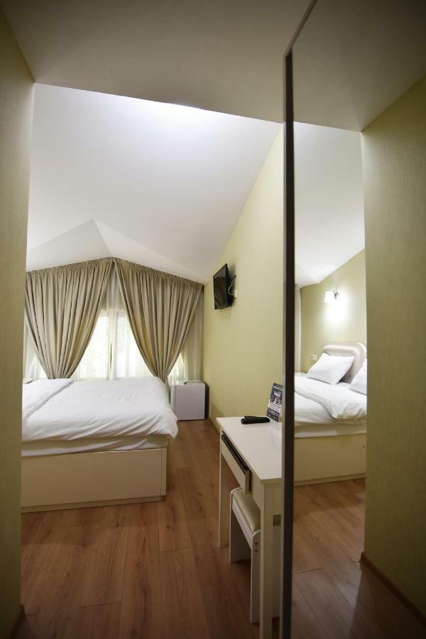 Sama Grand Hotel Tbilisi Exterior foto