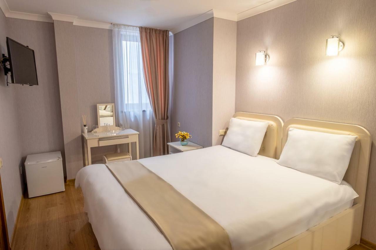 Sama Grand Hotel Tbilisi Exterior foto